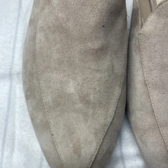 Cole Haan Women's Tan Suede Mules, Cole Haan
Women's Piper Mules size‎ 8B - Picture 11 of 12